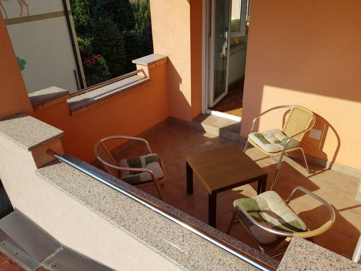 A&T Apartment Zapresic Exterior photo